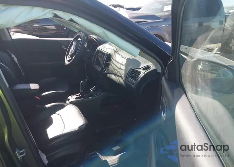 2020 Jeep Compass Trailhawk 4X4 из США, поврежденный, VIN 3C4NJDDB5LT255322